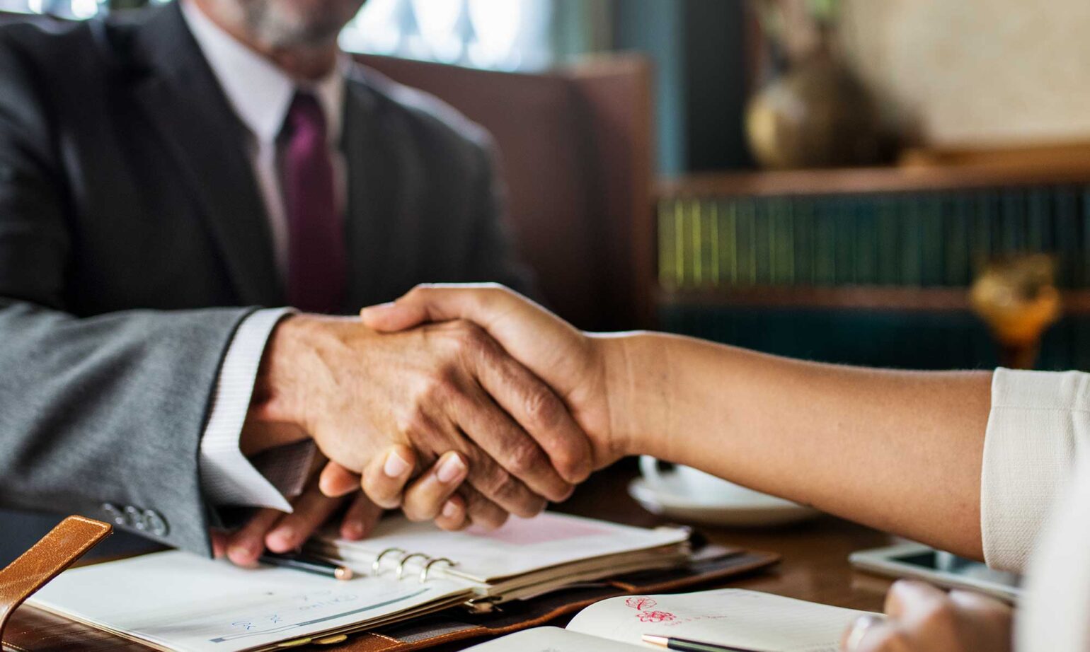 Référence d’avocats et de consultants accrédités en immigration canadienne